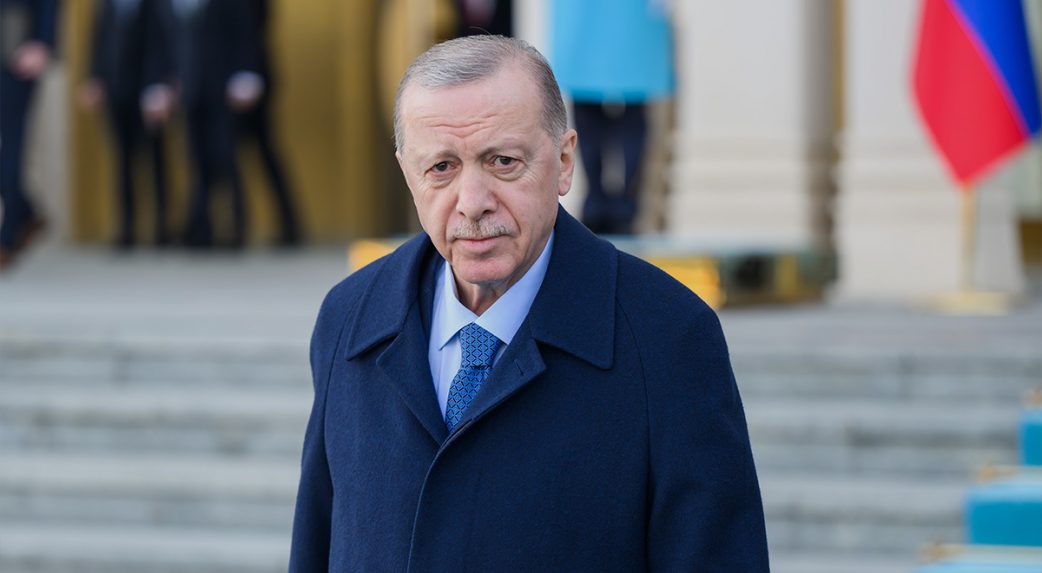 A török elnök bízik benne, hogy diplomáciai úton rendeződnek az iráni zavargások