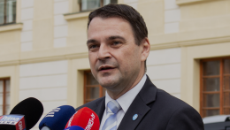 Áll a bál Csehországban, az államfő nem akar szóba állni a külügyminiszterrel