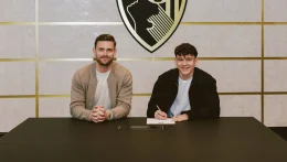 Labdarúgás: Tóth Alex a Premier League-be igazolt