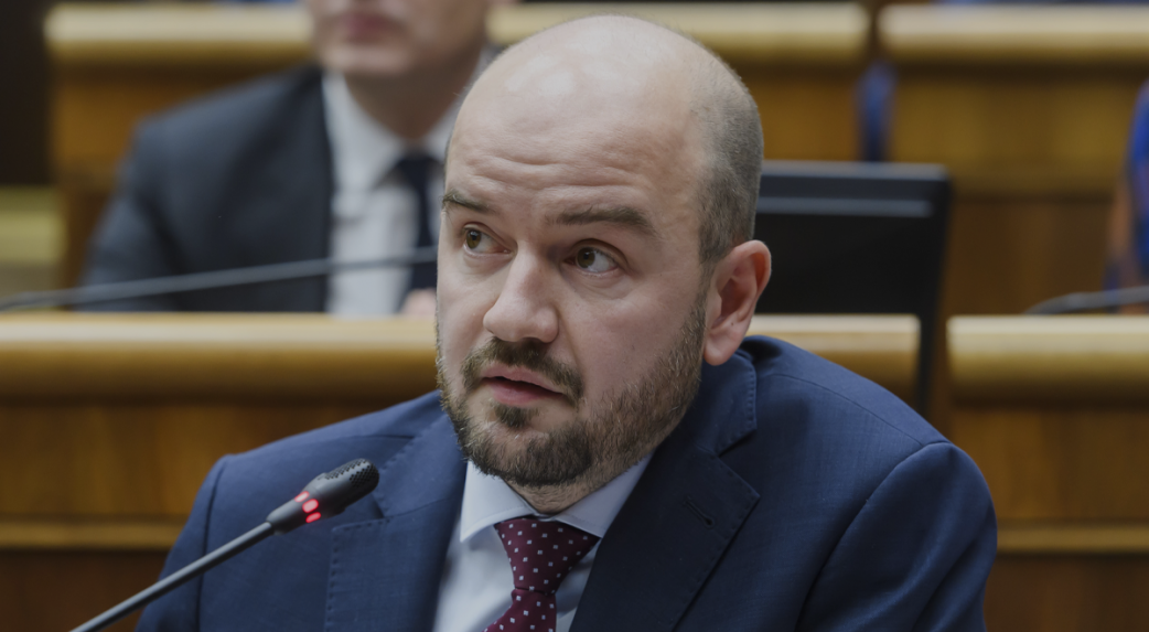 Martin Dubéci szerint Robert Fico a Barátság kőolajvezeték ügyében valójában Orbán Viktor érdekeit képviseli