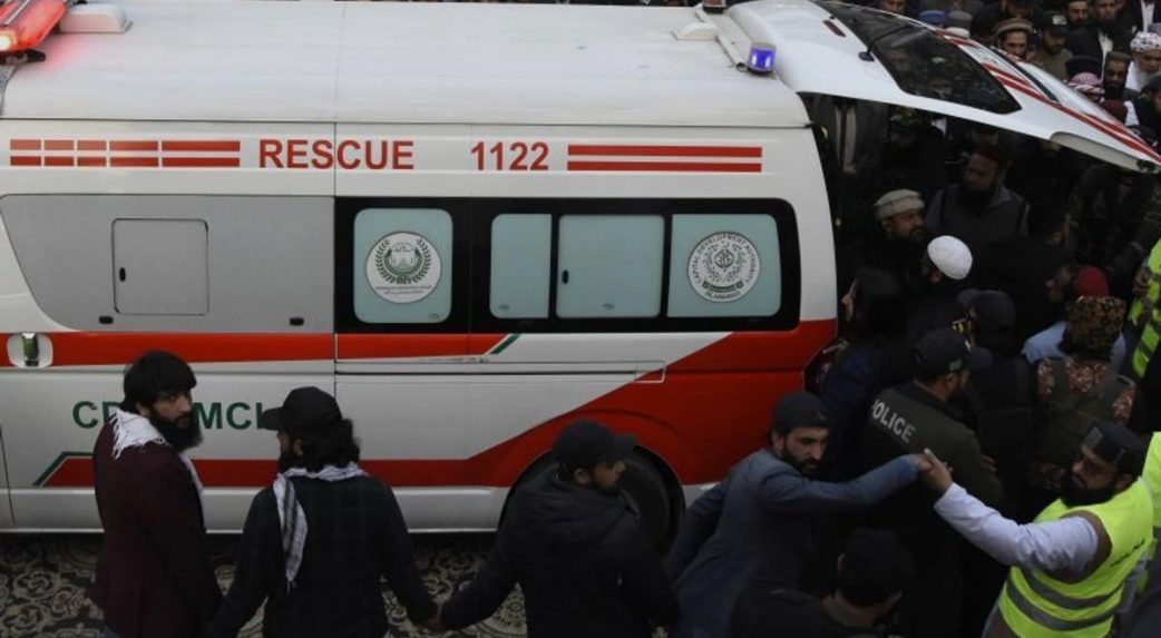 Tizenöten meghaltak egy síita mecsetnél történt robbanásban Iszlámábádban