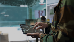 Közös fegyvergyártásról és védelmieszköz-fejlesztésről írt alá szándéknyilatkozatot Ukrajna és Franciaország