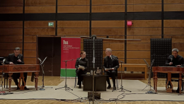 Te másoknak írtad a naplót, én neked