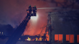 Kigyulladt egy üzemcsarnok Zólyomban