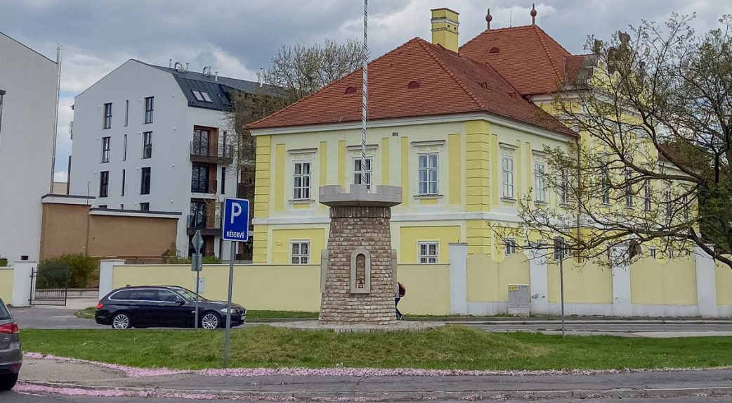 Mégis bíróság elé kerül a dunaszerdahelyi Összetartozás emlékmű ügye