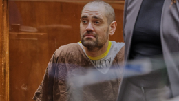 Ártatlannak vallotta magát Rob Reiner fia szülei meggyilkolásának ügyében