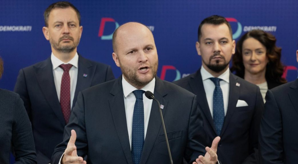 A parlamenten kívüli pártok is megemlékeznek az ukrajnai háború kitörésének negyedik évfordulójáról