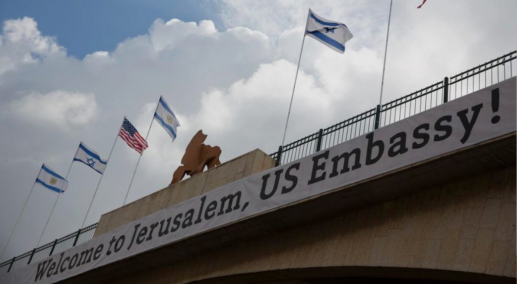 Az USA engedélyezi diplomáciai személyzete egy részének távozását Izraelből a romló biztonsági helyzet miatt