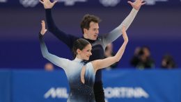 Téli olimpia, műkorcsolya: 4. lett a Pavlova, Szvjatcsenko páros