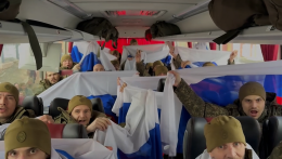 Fejenként 500 hadifoglyot cserél ki a napokban Oroszország és Ukrajna