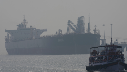 Az USA tervezi a Hormuz-szoroson átkelő hajók kíséretét