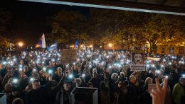 Diáktüntetéseket szerveztek szerda este több szlovákiai városban