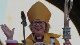 Mit hozhat az anglikán egyháznak az első női vezető?