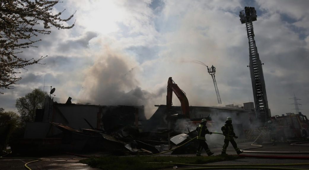 Tűz egy német klubban