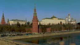 Oroszország kiutasít egy brit diplomatát kémkedési vádak miatt