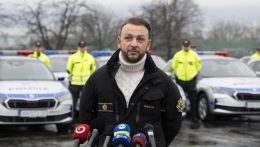 Kommandósok jöttek el a NAKA egykori rendőreiért, Ján Čurillát is őrizetbe vették