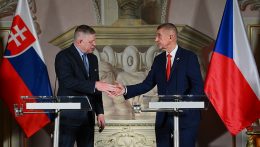 Együttműködési memorandumot írt alá Robert Fico és Andrej Babiš