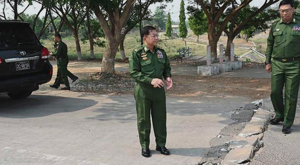 A puccs vezetője lett Mianmar elnöke