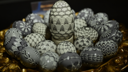 Húsvéthétfő elsősorban népszokásairól híres