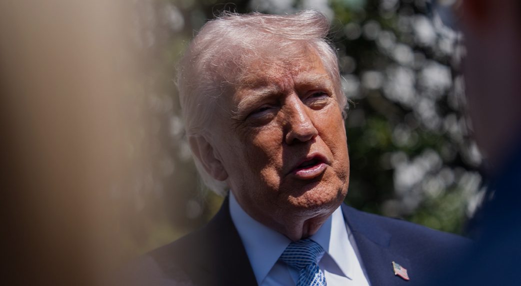 Trump: amerikai erők maradnak a Közel-Keleten, törékeny a tűzszünet Iránnal