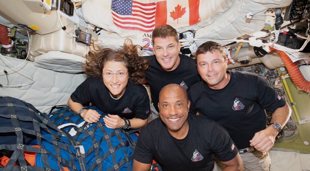 Hamarosan landolhatnak az Artemis–2 űrhajósai