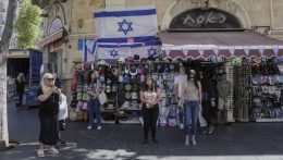 Két perces csenddel emlékezett Izrael a holokauszt áldozataira