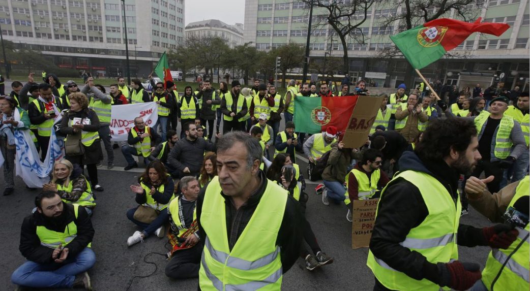 A kormány tervezett munkajogi reformjai ellen tüntettek Lisszabonban