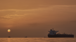 Irán szerint a blokád miatt nem nyitható meg a Hormuzi-szoros