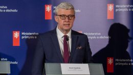 Cseh-szlovák tárgyalások az üzemanyag-ellátásról: a Slovnaft segíthet ki a német kiesést