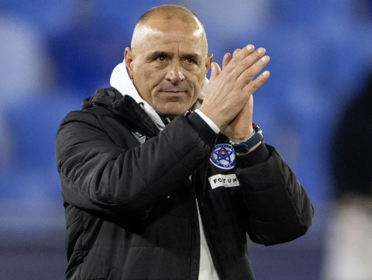 Francesco Calzona távozik a szlovák labdarúgó-válogatott éléről