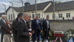 Emléktáblát helyeznek el a dachaui koncentrációs táborban a szlovák áldozatok emlékére