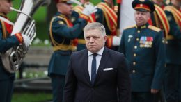 Barátokat keres a Magyar Szövetség és az egyetlen nyugati a keleti ünnepségen