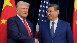 Trump Pekingbe készül