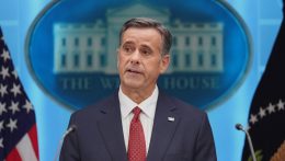 Trump fogyó türelmű Kubával – Ratcliffe Havannában adta át az ultimátumot