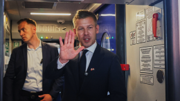 Lengyelországba látogatott a magyar kormányfő
