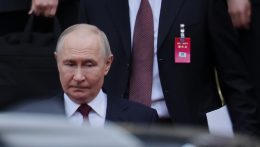 Putyin Pekingben: példátlan szinten a kínai–orosz kapcsolatok