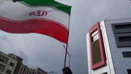 Irán pakisztáni közvetítéssel küldött békeajánlatot Washingtonnak – de az atomkérdést elhalasztanák