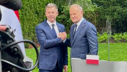 Tusk: Évek óta várunk arra, hogy a V4 ismét egy asztalhoz ülhessen