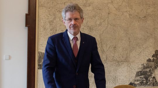 Kína tiltakozik a cseh szenátusi elnök tajvani látogatása miatt