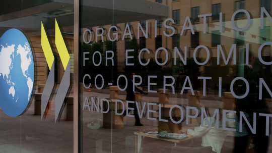 OECD: Szlovákiának erősítenie kell a korrupció elleni fellépést