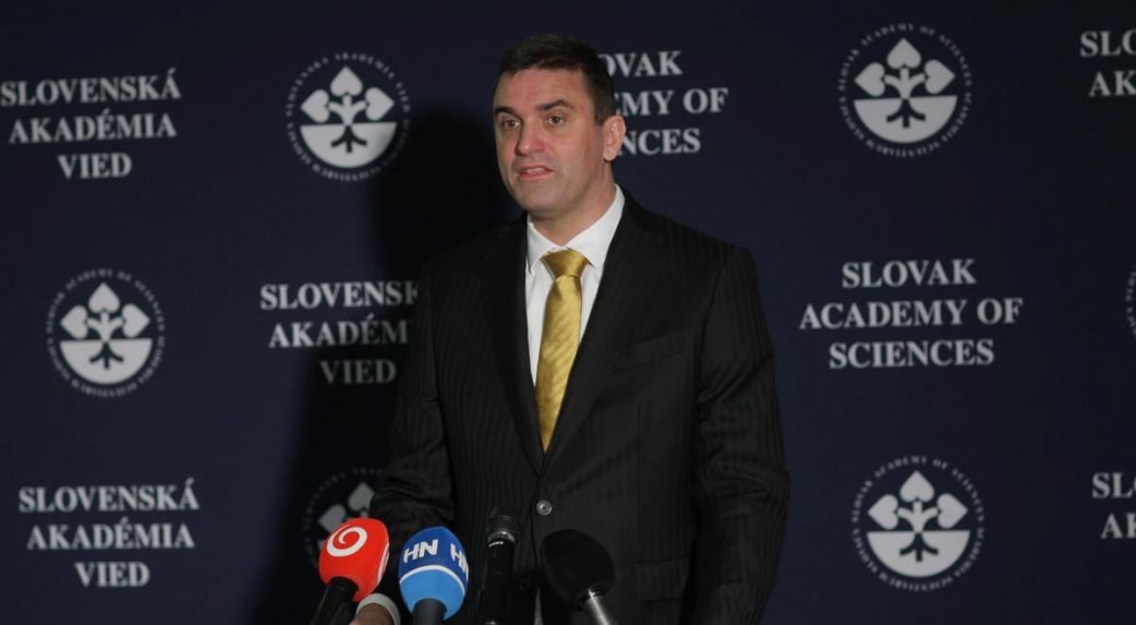 Tiltakoznak a Szlovák Tudományos Akadémia Politológiai Intézetének megszüntetése ellen
