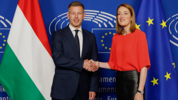 Magyar Péter és Roberta Metsola egyetértett abban, hogy le kell zárni a Magyarország elleni eljárást