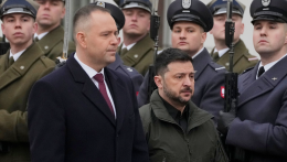 Karol Nawrocki megfosztja Volodimir Zelenszkijt a legmagasabb lengyel állami kitüntetéstől