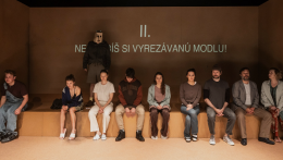 Bűn, humor és szembenézés – Székely Csaba 10 című drámája az Ifjú Szivekben