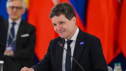 Legnagyobb eséllyel egy kisebbségi kormány alakulhat Romániában