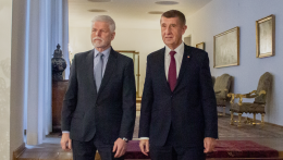 Cseh alkotmányos válság: ki képviselje Prágát a NATO-csúcson?