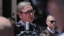 Diáktüntetés Kraljevóban: Vučić ellen vonultak utcára a szerbek