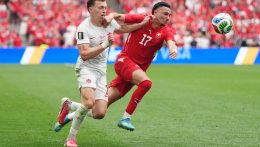 23. labdarúgó-vb: Svájc nyerte a B-csoportot, de Kanada is továbbjutott