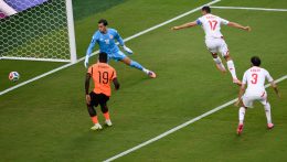 23. labdarúgó-vb: Hollandia nyerte az F-csoportot, Japán és Svédország is továbbjutott