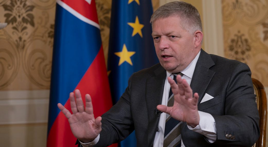 Fico: az ankarai NATO-csúcs zárónyilatkozata nem kötelező érvényű Szlovákiára nézve